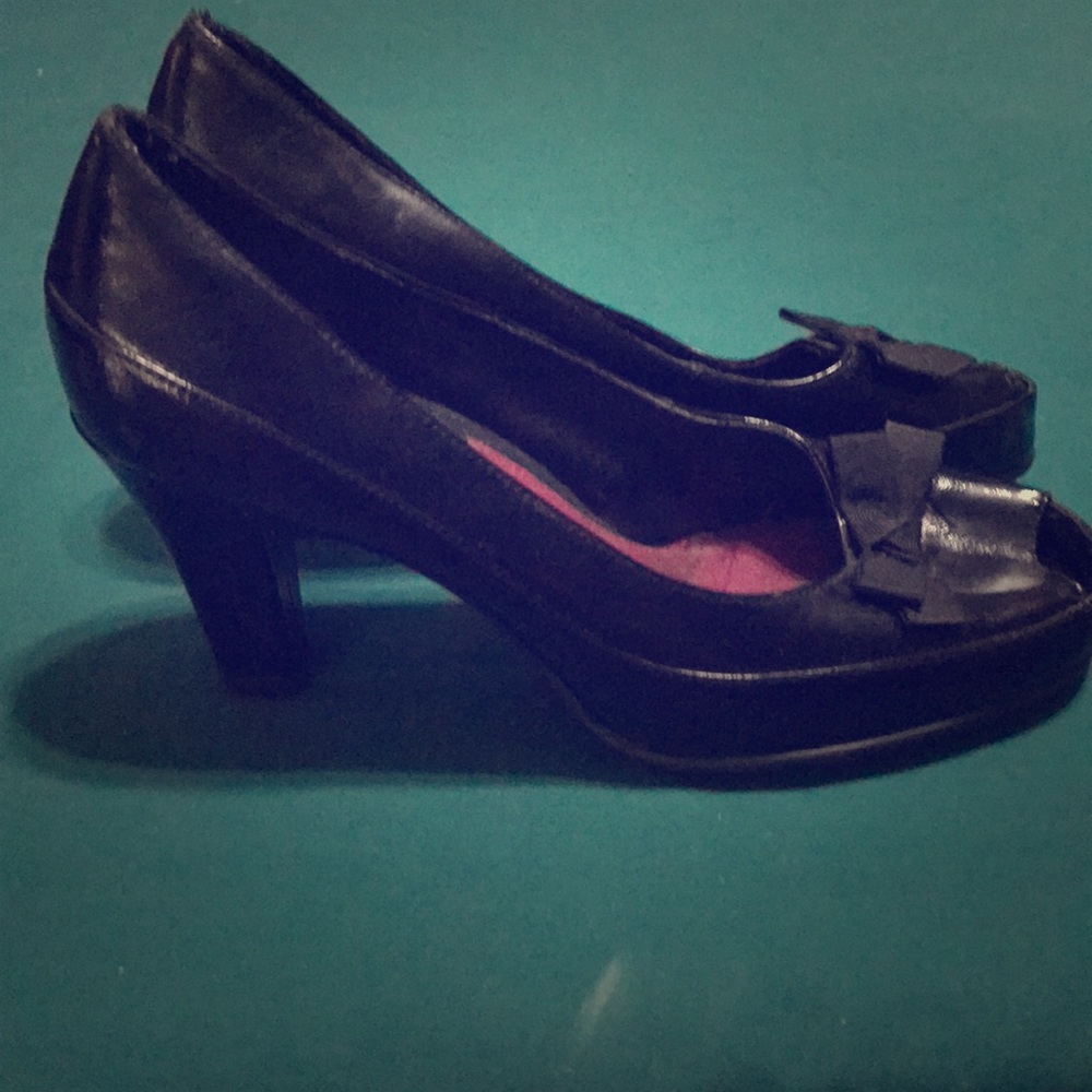 Black heels